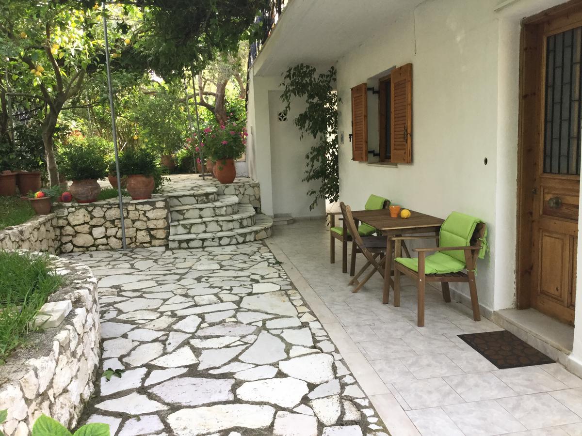 Ntinas House Apartment